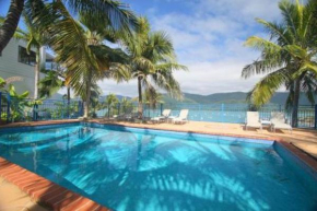 Coral Point Lodge, Shute Harbour